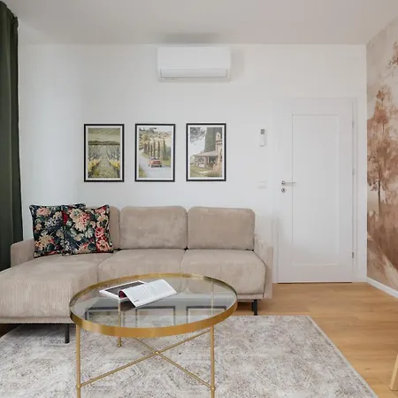 Apartment Goclaw Harmony Znanieckiego By Solarento Warschau