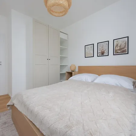 Goclaw Harmony Znanieckiego By Solarento Varşova